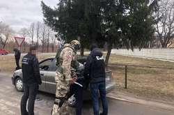 На Житомирщині СБУ викрила банду рекетирів