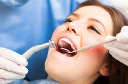 Бактерии на зубах способствуют развитию колоректального рака