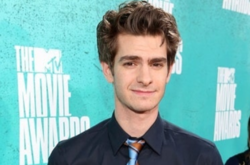 «Человек паук» Эндрю Гарфилд бросил певицу Риту Ору