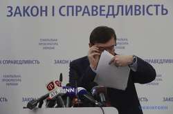Генпрокурор Юрій Тимошенко провів 7 березня брифінг щодо спроби підкупу Юрія Тимошенка 