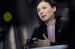 У Єврокомісії хочуть бачити більше жінок при владі