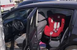 «Жіноче» ДТП у столиці: дитині в розбитій машині посікло обличчя