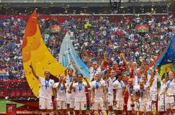 Женщины подали в суд на Федерацию футбола США