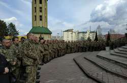 Львівщина попрощалася з юним військовим, загиблим на Донбасі