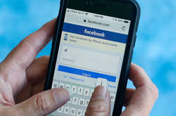 Суд у Малайзії відправив чоловіка на 10 років у в'язницю за образу ісламу в Facebook