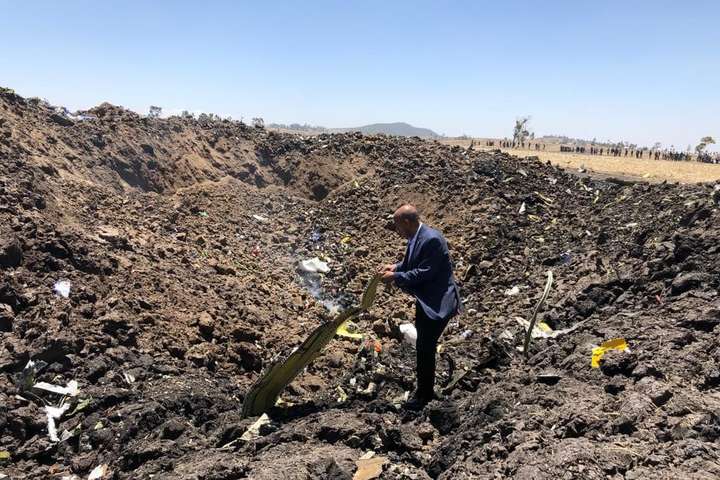 Катастрофа літака Ethiopian Airlines: ніхто не вижив