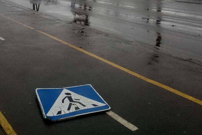 Негода наробила лиха у Вінниці: українці публікують у соцмережах фото
