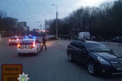 У Тернополі 13-річна дівчинка за кермом авто потрапила в ДТП. Зараз вона в комі