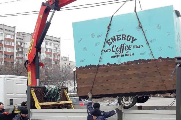 У передсвятковий тиждень у Києві було демонтовано 25 МАФів