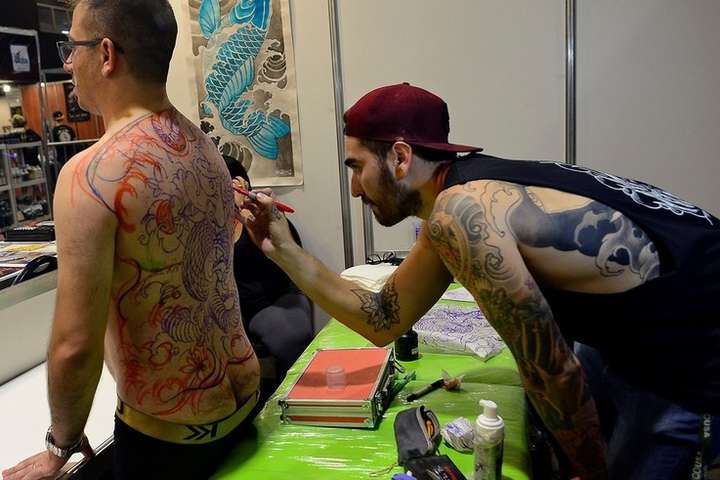 В Аргентине прошел экстравагантный фестиваль татуировок. Фотогалерея