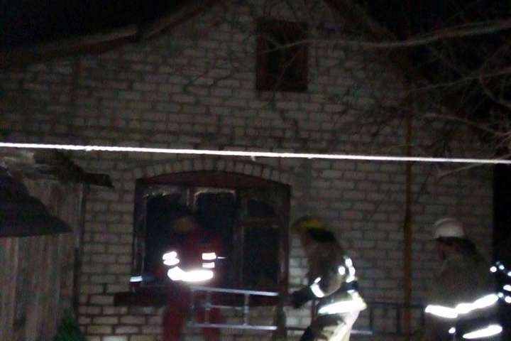 На Донеччині у пожежі загинула вся родина 