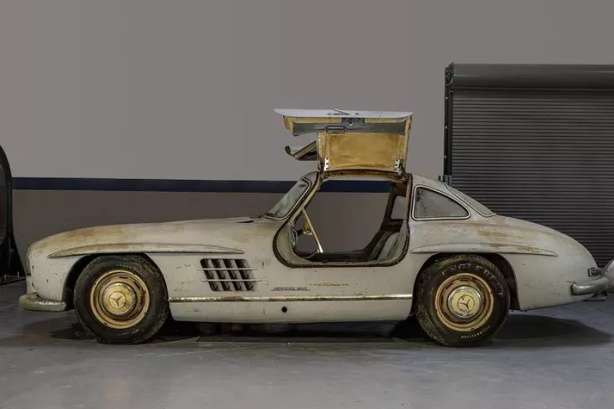 В США был выставлен уникальный Mercedes-Benz, простоявший в гараже 60 лет