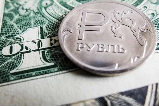 Російський рубль частково укріпився із початку березня 