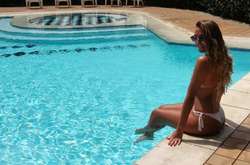 Приваблива Вітторія Репетто. Гарячі фото дівчини гравця «Арсенала» Лукаса Торрейра