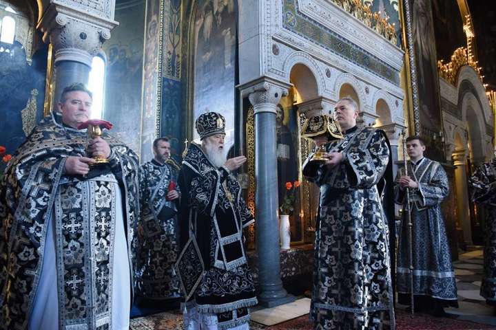 «Нас це не повинно турбувати». Патріарх Філарет не бачить проблеми в тому, що українську автокефалію не визнають інші церкви