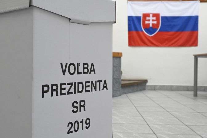 У Словаччині обирають президента