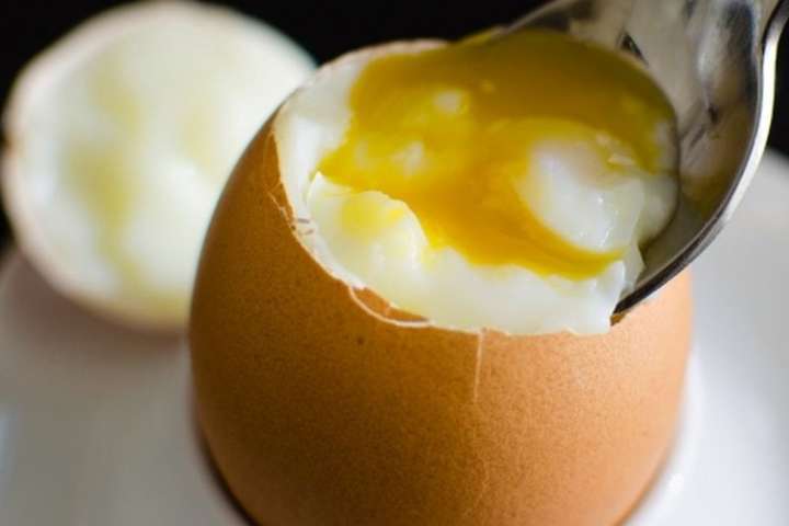 Употребление более двух яиц в день повышает риск смерти