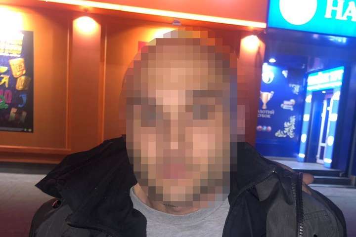 Підозрюваного затримали у порядку ст. 208 Кримінально-процесуального кодексу України - Чоловік на Київщині скоїв вбивство заради ігор на автоматах