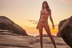 Алессандра Амбросио запустила коллекцию купальников: соблазнительные фото