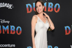 Анджелина Джоли 