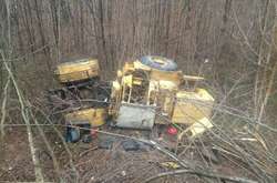 На Вінниччині перекинувся трактор «К-700» 