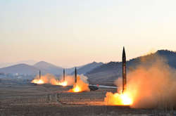  На думку Чон Кьон Ду, зарано говорити про те, що поновлення активності на полігоні Сохе означає можливість запуску ракет 