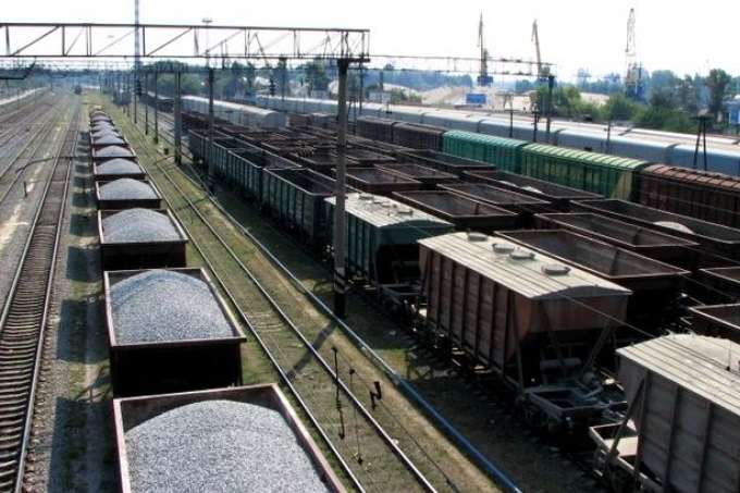 Підвищення тарифів на перевезення вантажів залізницею стане катастрофою для держшахт - нардеп