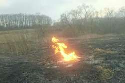  Рятувальники ліквідували вогнище за лічені хвилини, та викликали аварійну бригаду служби газу 