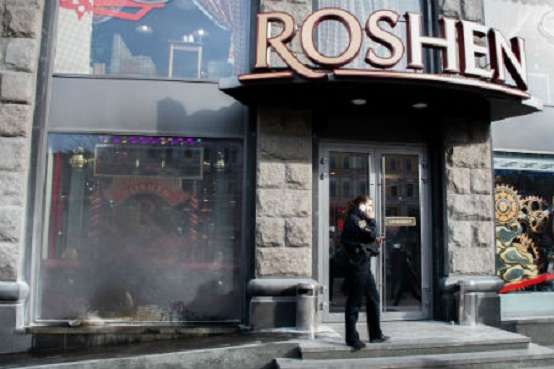 Підпал Roshen у Києві: слідство вийшло на відомих сепаратистів