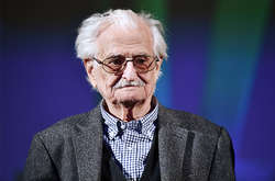 Наприкінці минулого року Хуцієв відмовився лягати до лікарні без дружини Ірини Соловйової