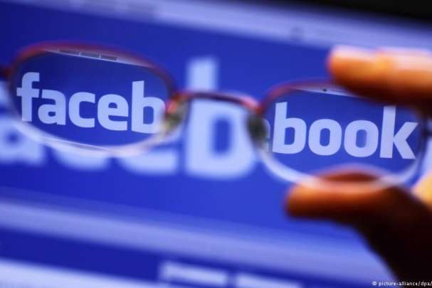 Facebook посилює боротьбу з фейками перед виборами в Європарламент