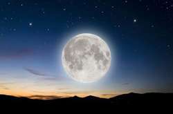 У березні можна буде побачити «черв'ячний» супермісяць