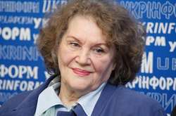 Сьогодні Ліна Костенко святкує свій день народження