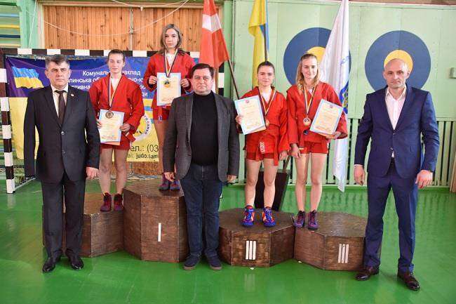 Вінничанка стала чемпіонкою в одній з категорій кубку України з самбо