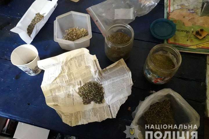 У поліції назвали наркотики, яких найбільше вилучили з незаконного обігу