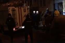 У житловому будинку Києва пролунав потужний вибух