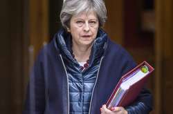 ЗМІ: Мей хоче попросити ЄС відтермінувати Brexit до 30 червня