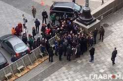 Ляшко с фракцией прорвался на заседание Кабмина