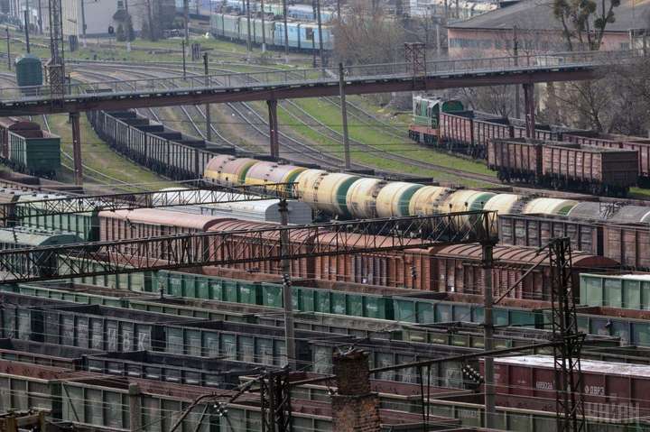 За п’ять років обсяги перевезення вантажів «Укрзалізницею» впали майже на 25% - експерти