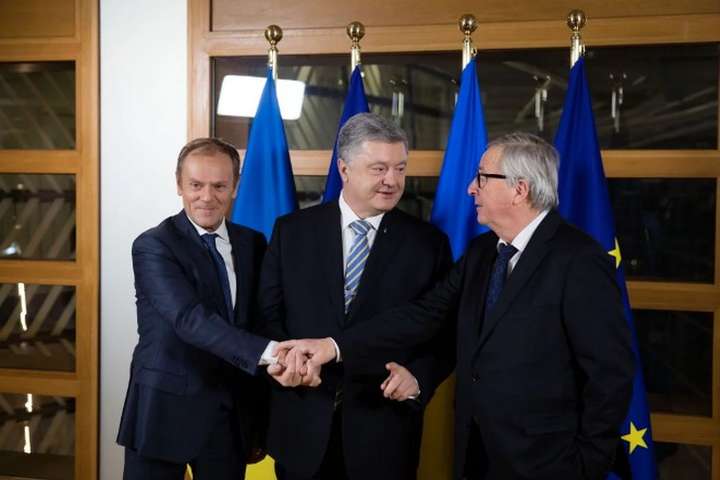 Порошенко розраховує на проведення саміту «Україна-ЄС» на початку літа