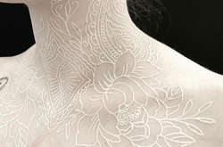 Белые татуировки: красивые и необычные идеи нательного рисунка