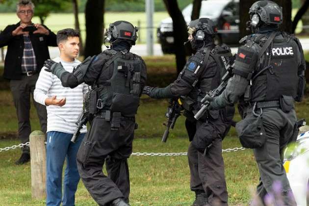 Нова Зеландія після теракту заборонила усі види напівавтоматичної зброї