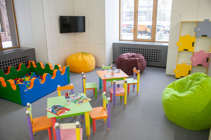 Київрада виписала правила роботи дитячої кімнати в мерії