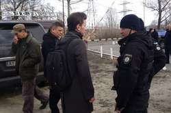 Охоронці Медведчука кілька годин тримали журналістів в лісі 