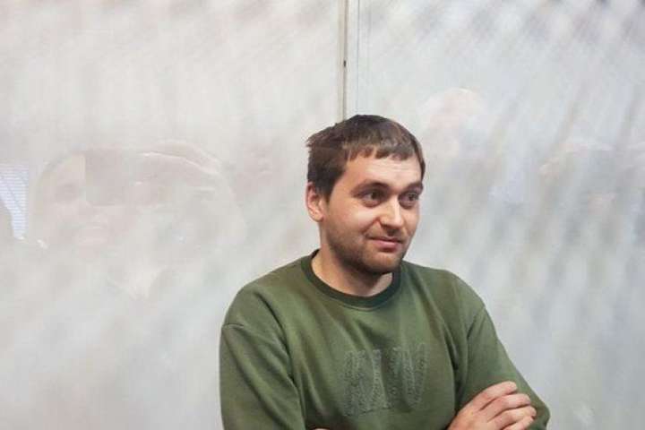 Суд зобов’язав блогера Барабошка до кінця квітня носити електронний браслет 