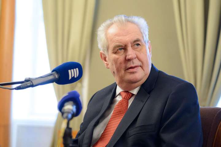 У МЗС відповіли президенту Чехії на пропозицію змінити Конституцію України