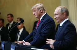 В засекречених досьє відсутні дані про деталі п'яти зустрічей Трампа і Путіна за останні два роки