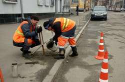 Антипаркувальні стовпчики встановлюють у центральних районах Києва