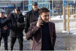 За словами Зеленського, вже розпочато юридичний процес його виходу з бізнесу