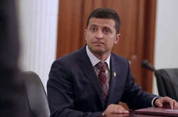 Піднімати Майдан ніхто не буде, - Зеленський